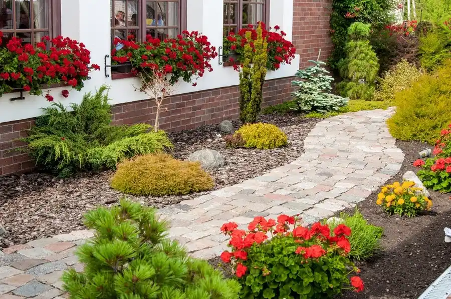 How Concrete Curbing Prevents Landscape Erosion in Lubbock, TX