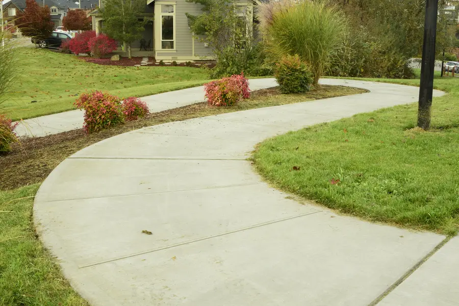 How Concrete Curbing Simplifies Lawn Maintenance Lubbock, TX