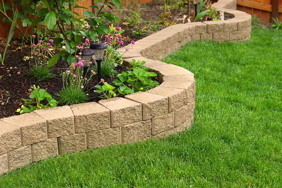 How Concrete Curbing Simplifies Lawn Maintenance in Lubbock, TX